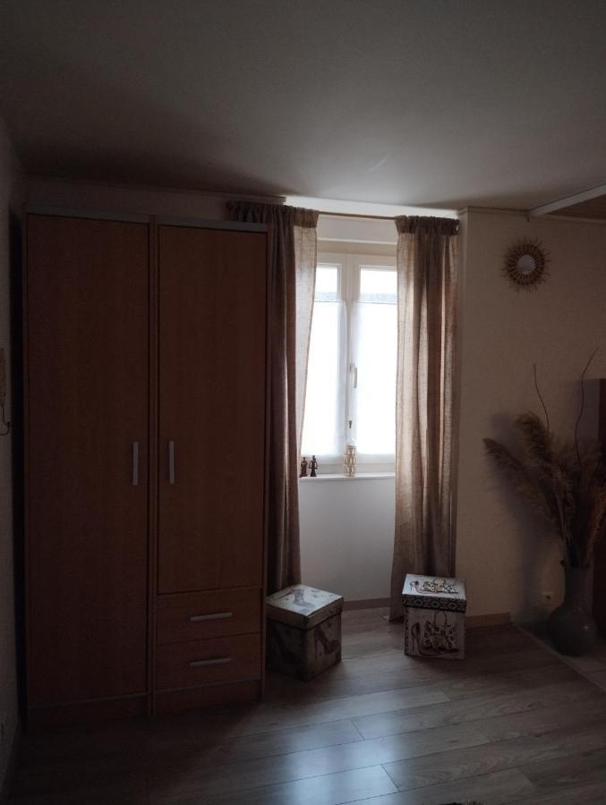 Maison De Village Appartement Rdc Avec Terrasse Gy Dış mekan fotoğraf